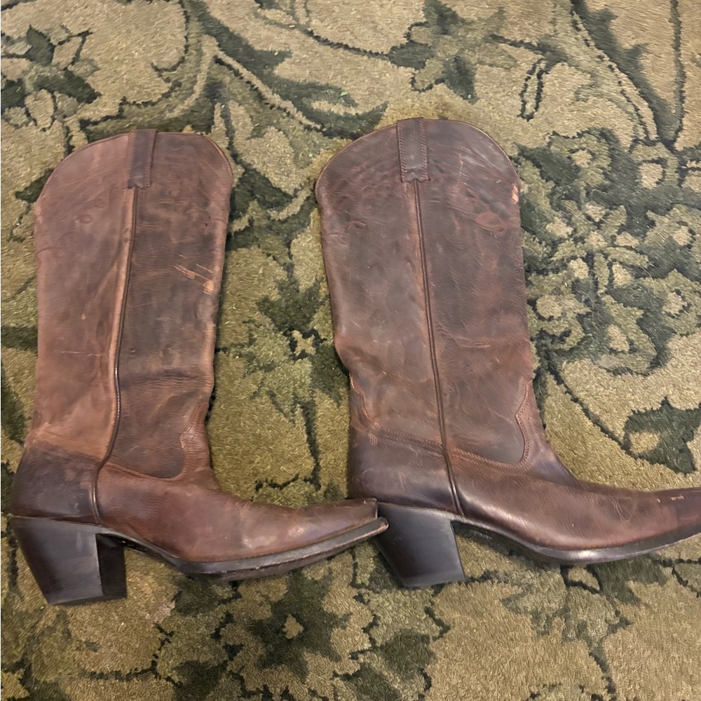 Shyanne Brown Heeled Boots Classic Western Style